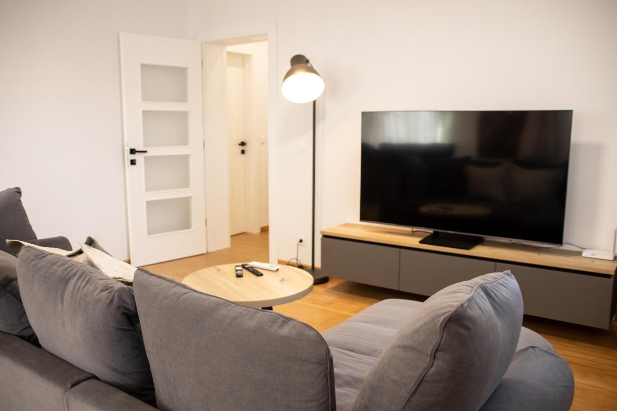 זאגרב Hugo Apartments מראה חיצוני תמונה